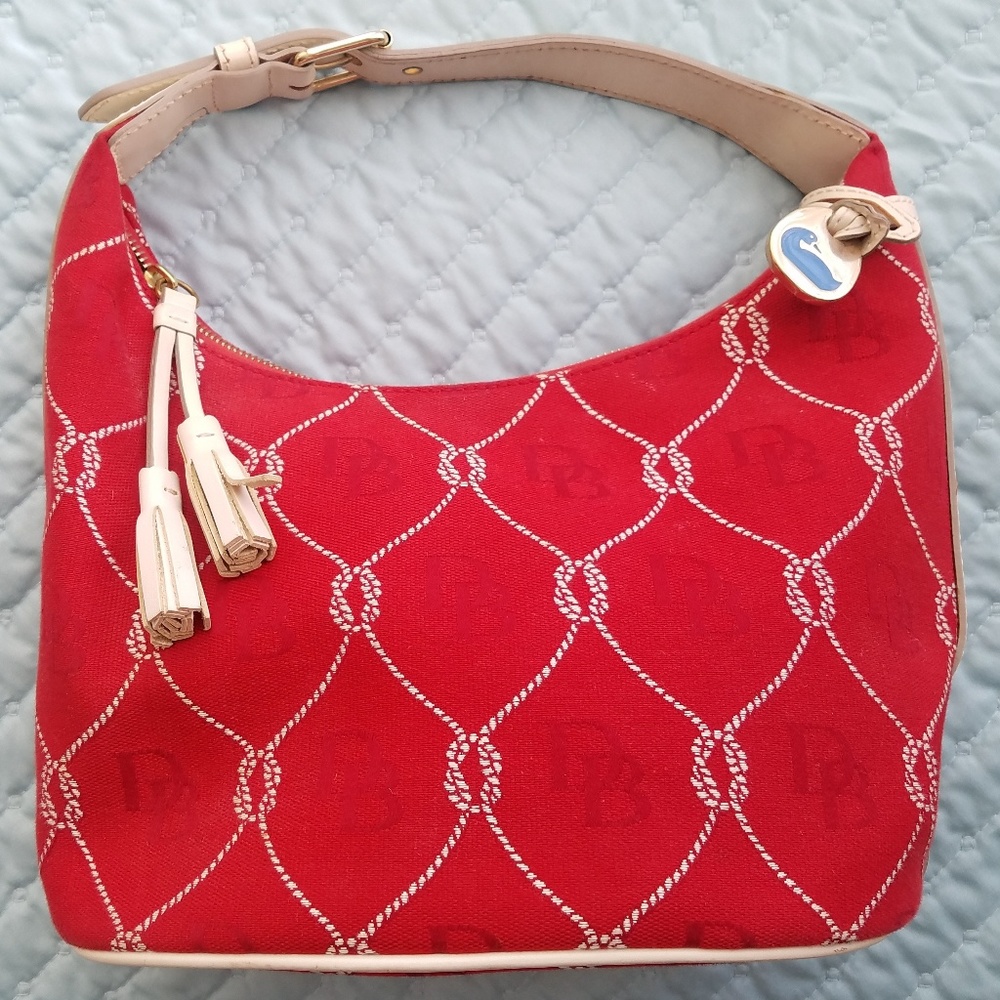 Gorgeous Dooney & Bourke Red Handbag, Med